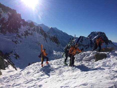 Ski de randonnée et nuits en cabane perchée au cœur d